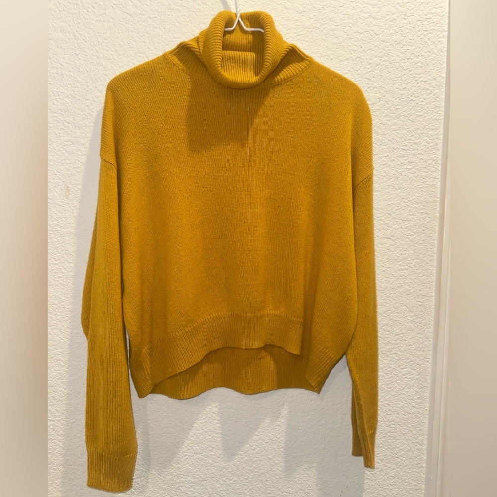 H&M Mustard Top